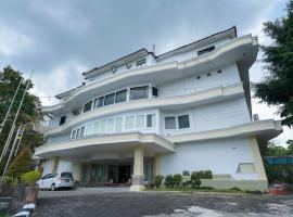 Urbanview Hotel Pangkalpinang by RedDoorz, hotell i Kebinti