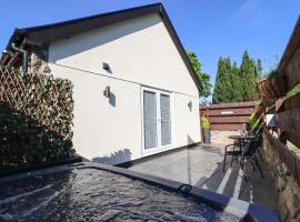 Glyndwr Bach, cottage in Betws-y-coed