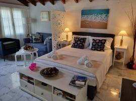 VILLA TELLINA, hotel in Skiathos Town