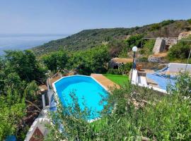 Il Giardino dei Tratturi - Con Splendida Vista sul mare e Piscina, hotel a Corsano