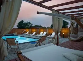 Pod Dębami Domki ,Pokoje,Nauka jazdy konnej Sarbsk obok Łeby