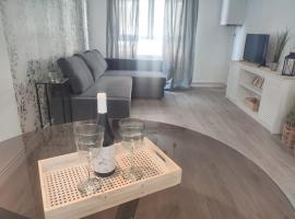 Apartamento Cameros, hotel in Jaca