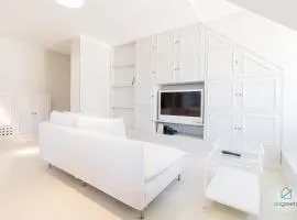 MODERN, MINIMALIST FLAT IN VIENNA