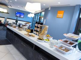 Holiday Inn Express Toulon - Est, an IHG Hotel, hotel in Toulon