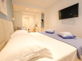 Dubrovnik airport - Moonlight rooms, casa de hóspedes em Močići