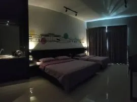 AEROPOD STUDIO ROOM FOR 3 PAX NEAR AIRPORT/KK CITY/TG ARU