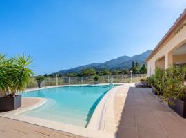 Maison de 2 chambres avec piscine privee terrasse amenagee et wifi a Montesquieu des Alberes, מלון בMontesquieu