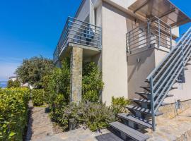 Apartment Vito, hotel in Njivice