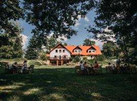 Gospodarstwo Gościnne Racibór, bed & breakfast kohteessa Świętajno