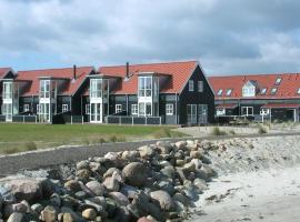 6 person holiday home in Juelsminde โรงแรมในยูวูสมินเดอ