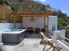 Idothea guest house, hotel dengan jacuzzi di Amorgos
