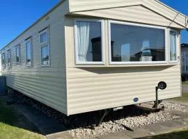 Caravan 3 Ingoldmells 6 berth coral beach