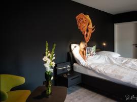 Boutique H&ocirc;tel, La Cour de la Reine, Rooftop & Bistronomique Restaurant