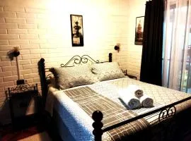 Casa Roble Añejo Bed & Breakfast