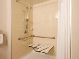 Holiday Inn Vancouver-Centre Broadway by IHG