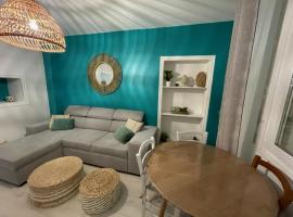 Le petit pelet - Centre historique, proche Halles de Niort, port Boinot, moulin du Roc - 2 mn hyper centre, Wifi et Netflix, hotel in Niort