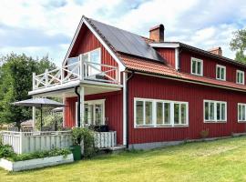 6 person holiday home in VRETA KLOSTER – obiekty na wynajem sezonowy w mieście Ljungsbro