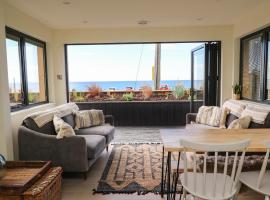 Sandpiper Chalet, hotel in Bridport