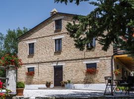 Casa Friano, B&B din Amandola