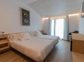 Hotel Cortabitarte: Soria'da bir otel