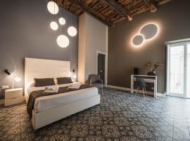 Palazzo Paladini - Luxury Suites in the Heart of the Old Town, hotel en Pizzo