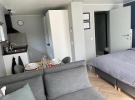 Tiny House in Limburg bij Kelly & Nick, minicasa en Ham