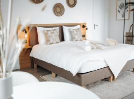 Hotel Paradis Zandvoort: Zandvoort şehrinde bir otel