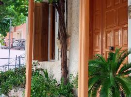 Maroudas Traditional Guest House, hotel a Vathi
