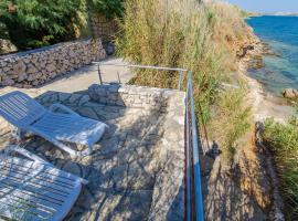 House Tomislav, hotel u gradu Kolan