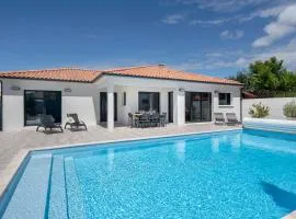 Maison moderne avec piscine pour 6