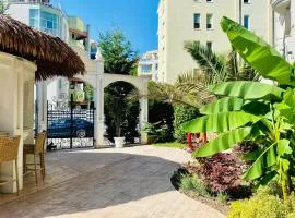 Bratanov Harmony Suites Dream Island Apartments