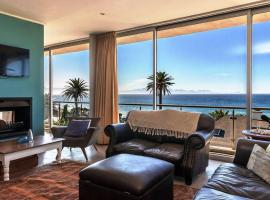 Skye Home in overlooking stunning False Bay in St James, Cape Town, villa in Cape Town