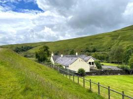Pass the Keys Beautiful Scottish Cottage in Outstanding Location, hotel with parking in Sanquhar