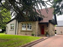 Ruby Cottage, holiday home in Clabby