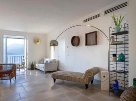 Casa Rubino - luxury apartment great views, hotel in Gaeta