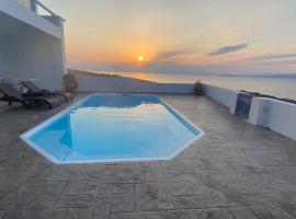 NV Pool Villa, holiday home in Áyioi