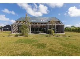 Holiday Home in Vrouwenpolder near Seabeach
