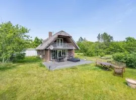 6 person holiday home in Henne