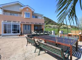 BBQ & Rental Villa Palm Village, smeštaj na plaži u gradu Minamiboso