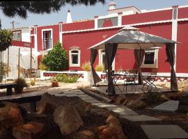 Guest House Almeixar, hotel u gradu 'Almancil'