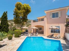Resitour - Perneri Three Bedroom Villas, hotel v destinaci Tala