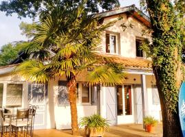 Shifting Sands Surf Camp, hostel en Labenne