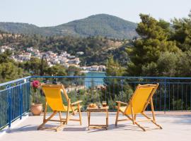 ALTHEA - cozy with spacious terrace views, cheap hotel in Galatas