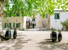 Hôtel & SPA Ventoux Provence "Domaine des Tilleuls"、マロセーヌのホテル