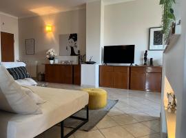 Casa Italia Hospitality, hotel in zona Centro Commerciale Roma Est, Lunghezza