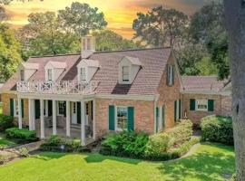 Creekside Estate Stays and Events, hotel sa Bay City