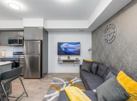 Exquisite 2 Bedroom Apt, mins to the falls., apartment in Niagara Falls