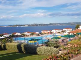 Apartment with a sea view in Skiper resort, hótel í Crveni Vrh