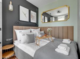 City Center Garden Gates Apartments & Free Parking by Downtown Apartments