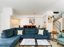 Luxury Villa, Terrace with SEA VIEW in the center, luxury hotel in Netanya